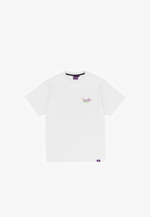 White cotton t-shirt featuring a multicolored logo on the left chest and a purple label at the hem with short sleeves and a crew neck.