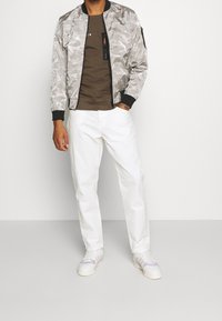 Brave Soul Sweatshirt - brown