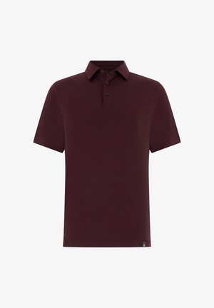 Ciemnobordowa koszulka polo z krótkim rękawem, kołnierzykiem, plisą na trzy guziki i małą metką marki w dolnym obszyciu.