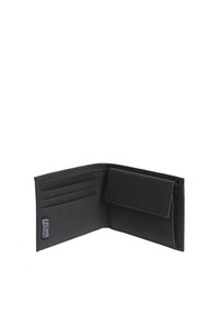 Cartera de cuero negra con múltiples ranuras para tarjetas y un bolsillo para monedas con botón a presión, que presenta líneas limpias y una textura suave.