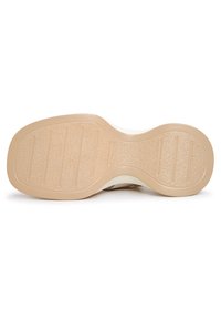 Cesare Gaspari Platåsandaletter - white