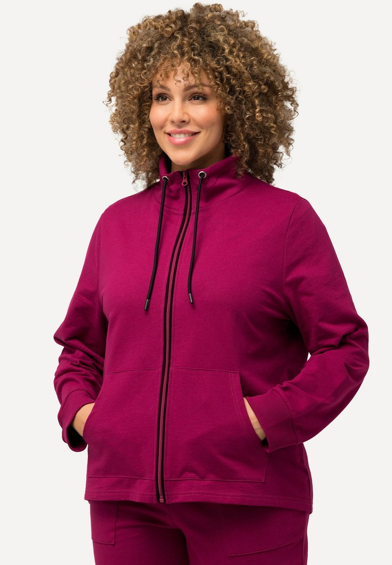 Ulla Popken COL MONTANT ET POCHE KANGOUROU - Sudadera con cremallera - berry