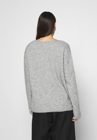 CLOSED Sweter
