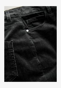 Sélectionné, black