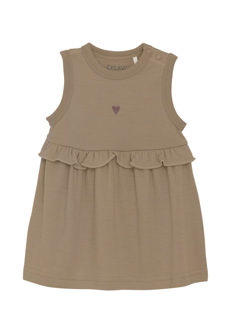 Tan ärmlös klänning med volangkant, prydd med ett litet lila hjärtaccent på bröstet och tryckknappar på axeln för enkelt påklädande.