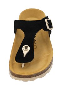 Sandale en suède noire avec un entre-doigt, une sangle réglable et une boucle métallique. Semelle intérieure rembourrée marron avec une semelle extérieure blanche texturée.