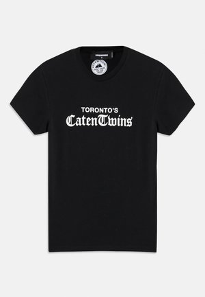 JUST RIGHT FIT TEE - Printtipaita - black