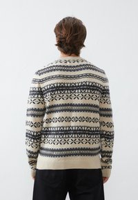Pier One - Sweter