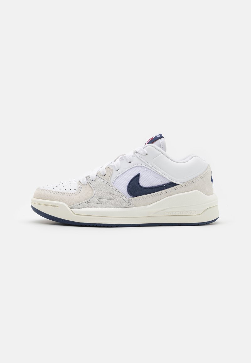 Jordan JORDAN STADIUM 90 UNISEX - Kosárlabdacipők - white varsity/red sail/midnight navy