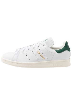 adidas Originals STAN SMITH - Sneaker low - footwear white/collegiate green