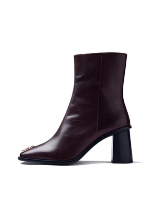 Gioseppo, Botines - burdeos