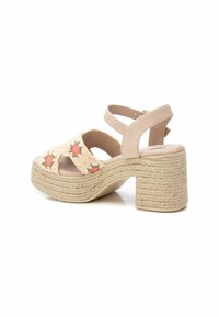 Refresh Sandalias con plataforma - beige