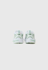 Lacoste STORM 96  - Tenisice - white/green