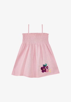 Vaaleanpunainen hihaton tyttöjen mekko ohuilla olkaimilla, rypytetty yläosa ja violetti sekä vaaleanpunainen kukkakirjonta helman lähellä.