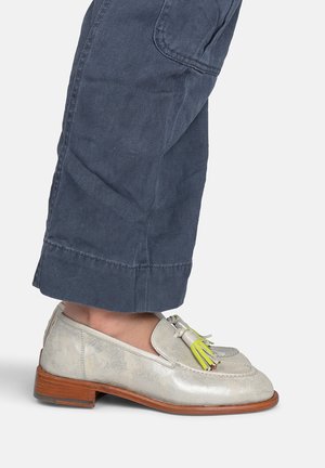 Loafers - greige