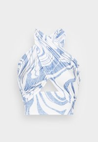 Top halter curto azul e branco, apresentando um design torcido com um padrão de ondas e detalhes recortados. Feito de um tecido liso e elástico.