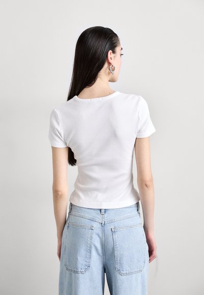 Agolde ARLO POCKET TEE - Marškinėliai su spaudiniu - white