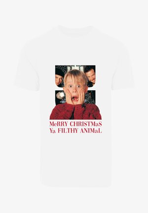 Camiseta blanca con un gráfico de un niño sorprendido rodeado de imágenes de dos hombres. El texto dice: "Feliz Navidad, maldito animal."