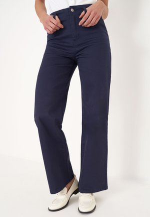 Camomilla Italia DEAN - Flared Jeans - blue plain