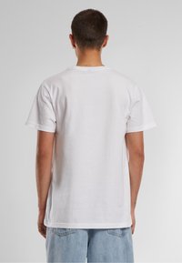Mister Tee T-shirts print - white