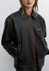 Mango NAPOLI - Jakna iz umetnega usnja - brown