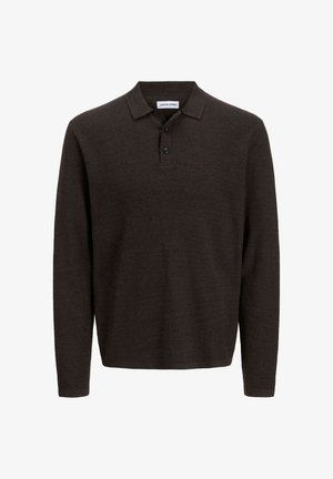 Pruun pikaa varrukatega polo särk, mis on valmistatud tekstureeritud kangast. Omab klassikalist krae ja kolme nööbi esiosas. Üksikasjalikult kaeluse ja ribastatud mansettidega. Casual sobivus.