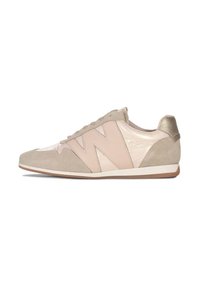 Lekkie sneakers w beżowej i jasnoróżowej cholewce, z zamszowymi i syntetycznymi wykończeniami, w stylu retro, z subtelnym metalicznym akcentem na pięcie.