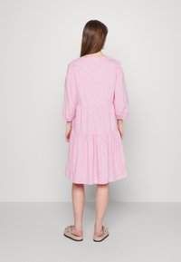 Selected Femme Denní šaty - pink