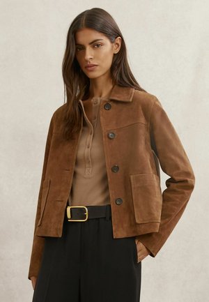 REGULAR FIT - MILLER PATCH-POCKET - Giacca di pelle - tan