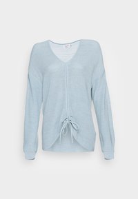 Pullover azul claro com decote em V, mangas longas e cordão na barra para ajustar o ajuste. Textura canelada, tecido suave.