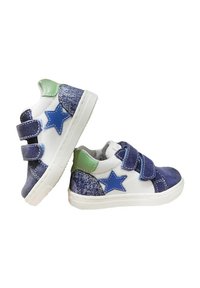 Sneakers blu e bianchi con un accento verde, dotati di due strap in Velcro, un'applicazione a stella e una finitura textured sulle sezioni superiori.