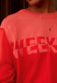 Next WEEKEND SLOGAN BLOCK  - Pulóver - mottled pink