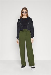 VILA VITIFF STRAIGHT PANT - Hlače - kalamata