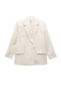 Cremefarvet blazer med enkelt knap, med klapkraver, lange ærmer og to forreste klaplommer, lagt fladt på en hvid baggrund.