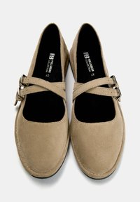 PULL&BEAR FLAT - Bokapántos balerina cipők - sand