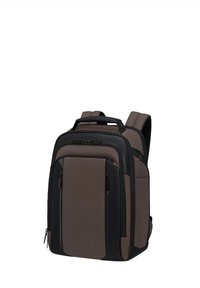 Zaino marrone e nero con design elegante, materiale resistente, spallacci imbottiti, numerose tasche con cerniera e manico superiore per il trasporto.