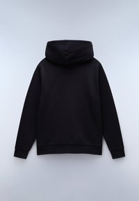 Sudadera negra con capucha, de textura suave, manga larga y dobladillos acanalados. Presenta un diseño sencillo y minimalista sin logotipos o acentos visibles.