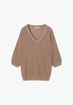 Beežis kudumistest kampsun V-kaelusega, silmusmustri servaga ja kolmveerandvarrukatega, esitatud tasapinnal valgel taustal.