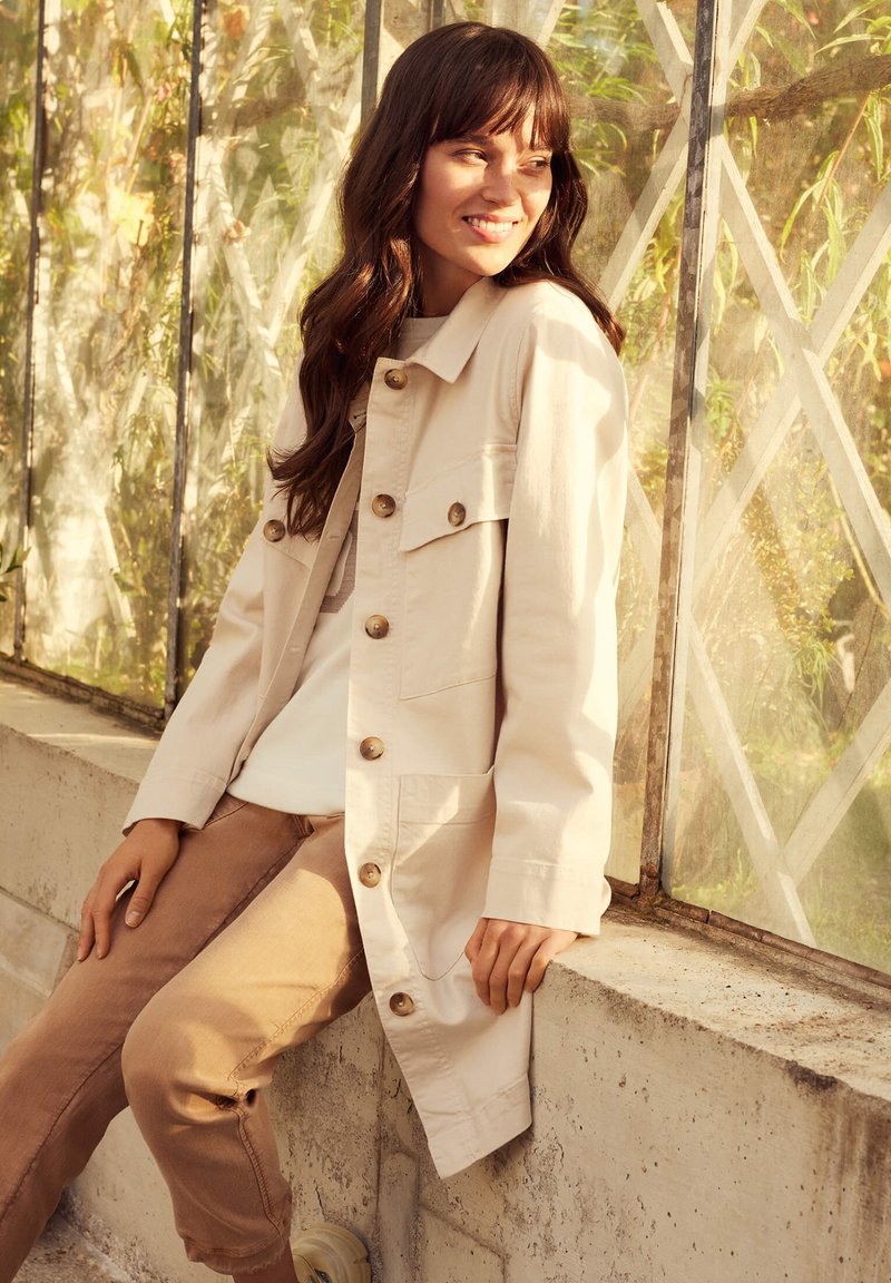 Damen Parkas | Betty & Co Kurzmantel beige - QB64445 Damen Parkas | Betty & Co Kurzmantel beige - QB64445