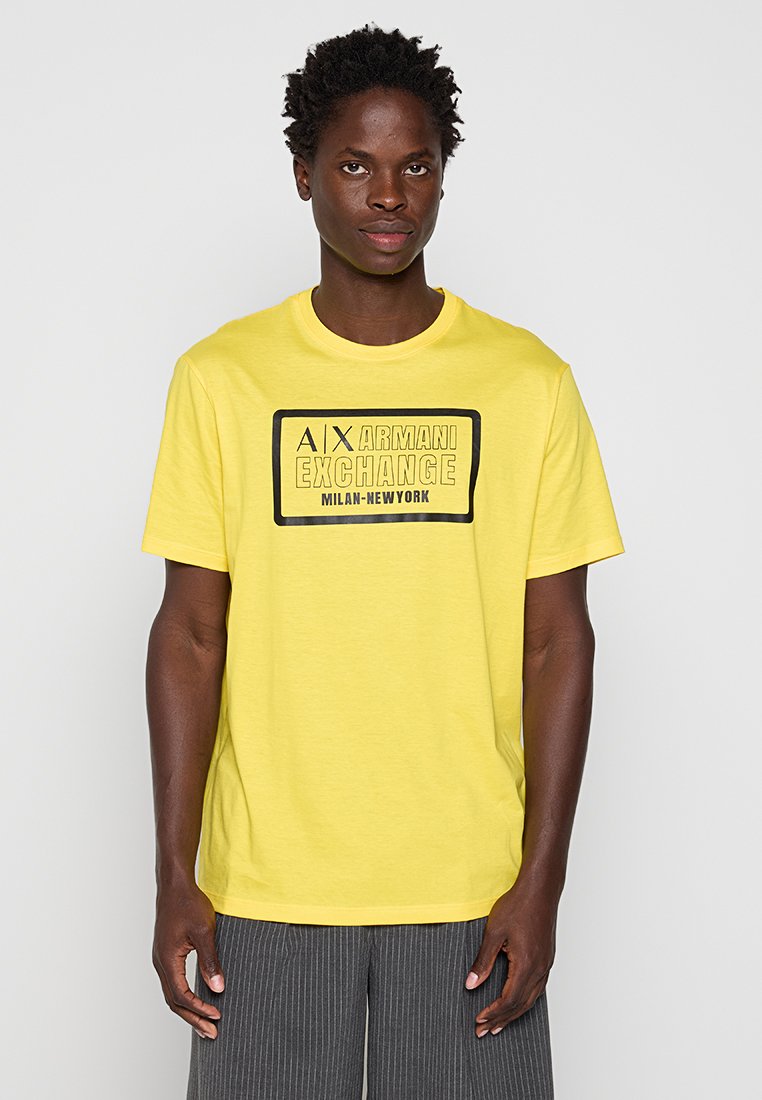 Armani Exchange T-shirt print geel