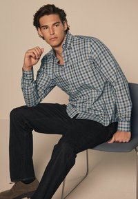 Next EASY OXFORD - Camicia - blue charcoal grey marl gingham