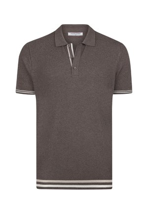 Kurzärmeliges, strukturiertes braunes Poloshirt mit Kragen, 3-Knopf-Plackette und weißen Streifendetails an Bündchen und Saum.
