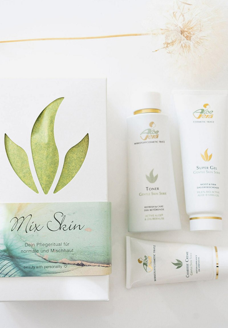 Aloe Vera Cosmetic Tratz ALOE VERA COSMETIC TRATZ NORMALE- & MISCHHAUT MIX  SKIN - Gesichtspflegeset - no color/nicht definiert - Zalando