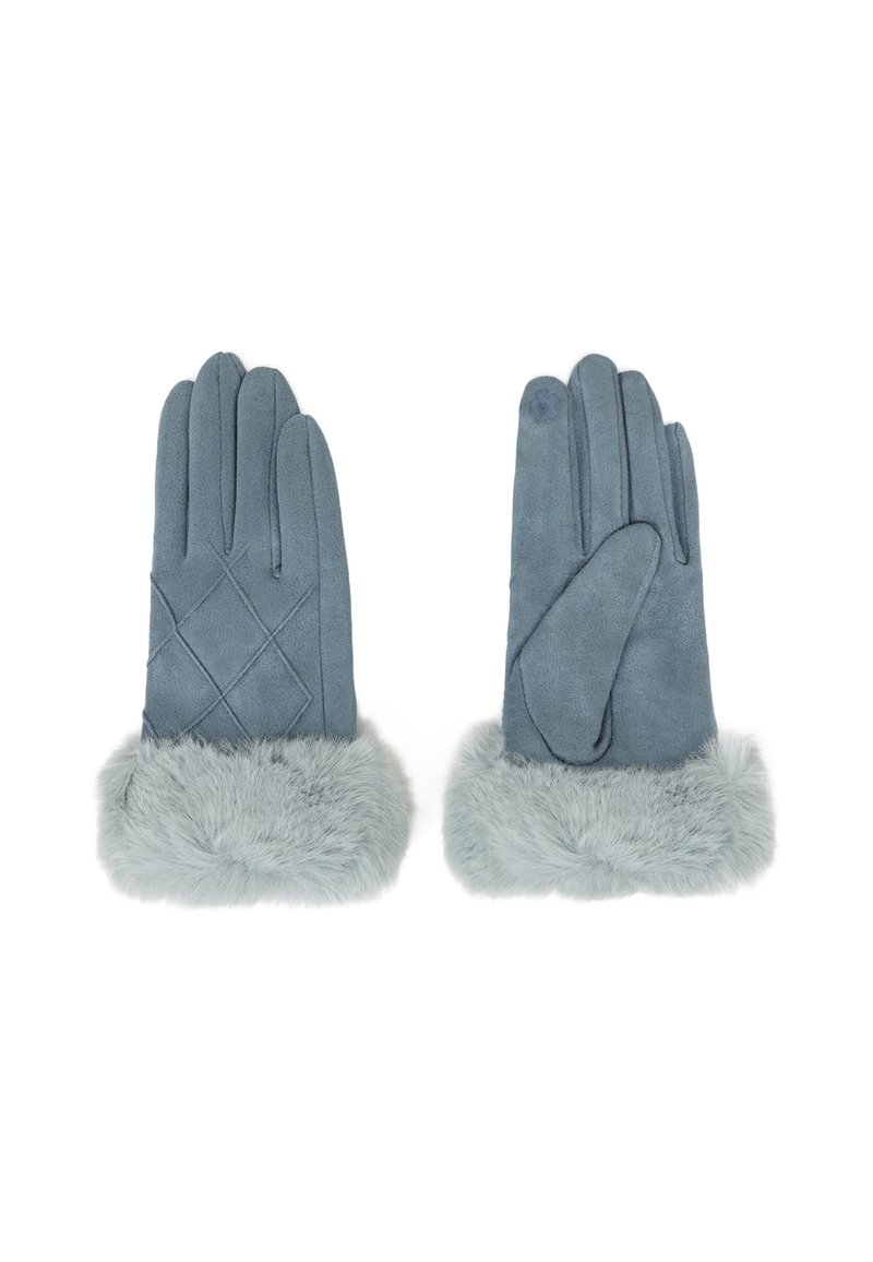 Guanti in suede di colore azzurro chiaro con cuciture decorative a diamante e polsini in pelliccia sintetica. La texture è morbida, con una finitura liscia e punte arrotondate.