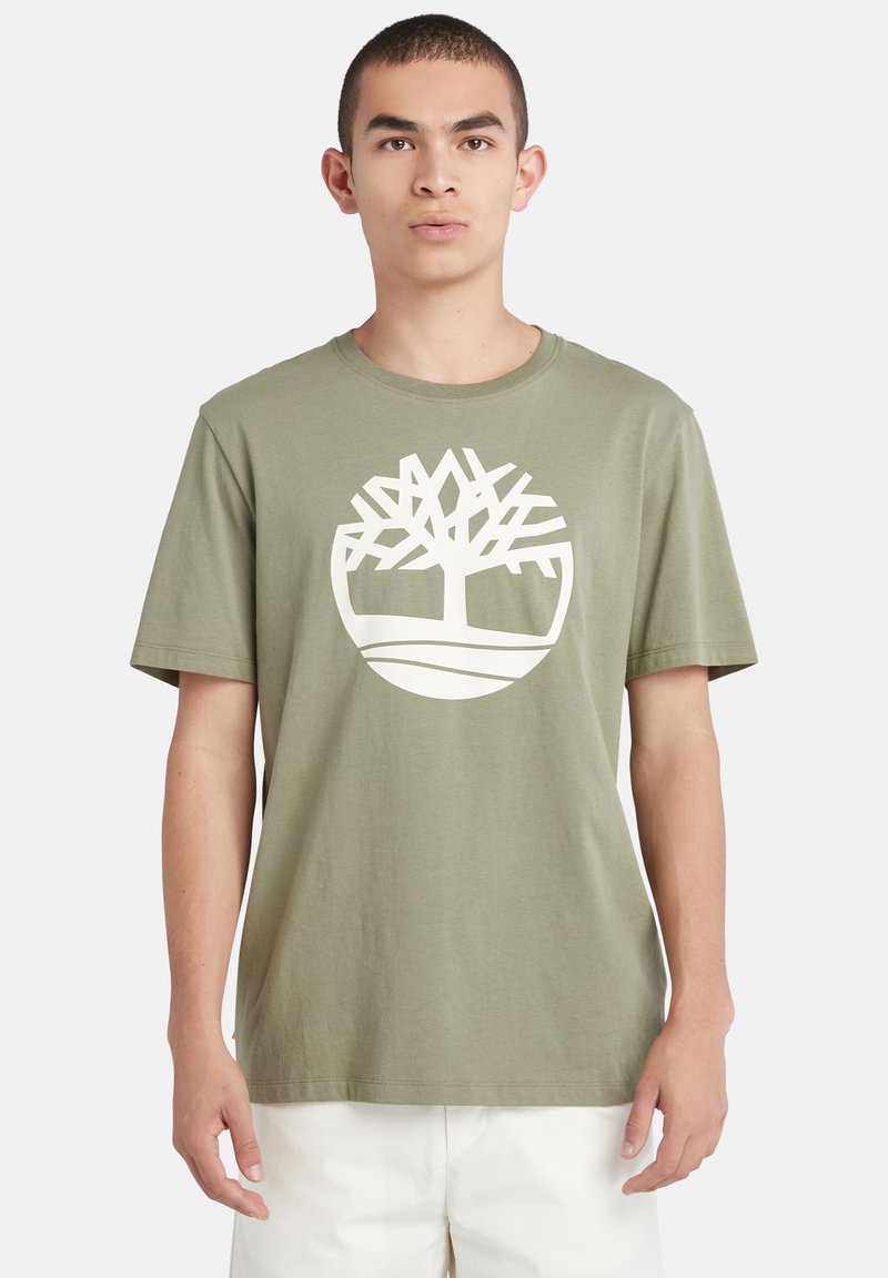 Timberland KENNEBEC RIVER TREE LOGO SHORT SLEEVE TEE - T-shirt print - cassel earth
