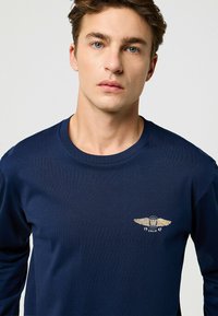 Wrangler LONG SLEEVE LS_AMERICANA - REGULAR FIT - Neule - navy