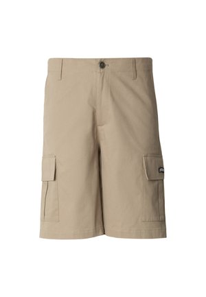 Beige knielange cargoshorts met knoop- en ritssluiting, broekriemlussen en klepzakken op beide dijen.