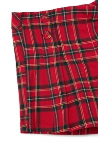 Röcke aus rotem Karomuster mit einem klassischen Tartan-Muster, das schwarze, grüne und gelbe Akzente enthält. Enthält zwei sichtbare rote Knöpfe an der Taille.