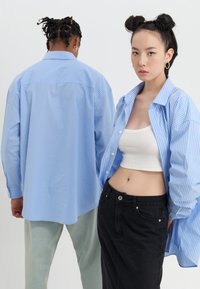Thumbnail Image 5
