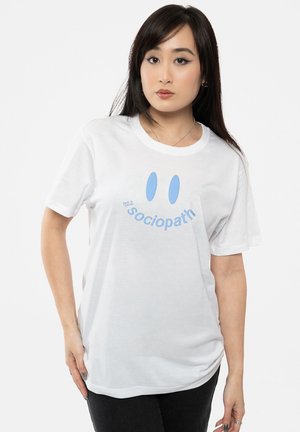 Paradiso Clothing OLIVIA RODRIGO UNISEX - Print T-shirt - white